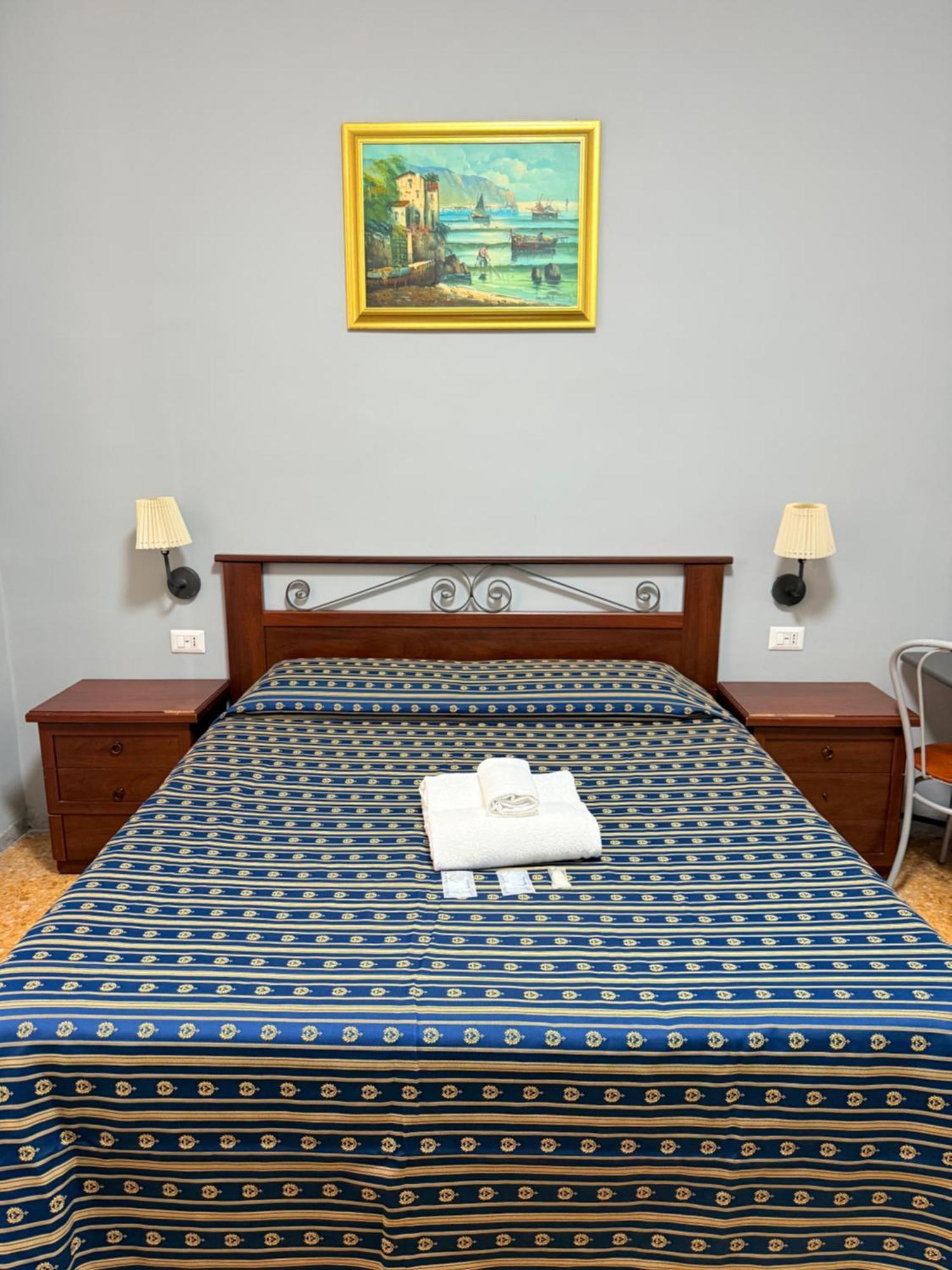 Vertex Suite Rome Buitenkant foto