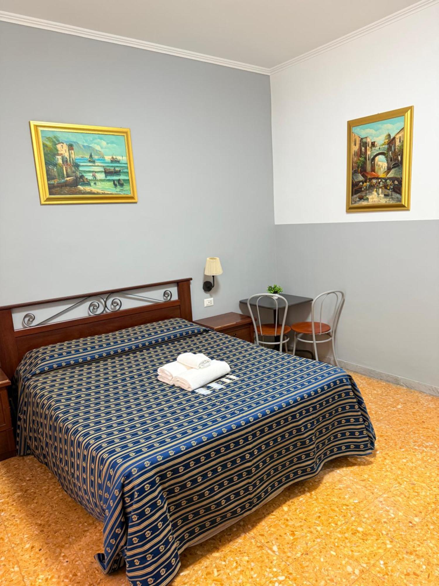 Vertex Suite Rome Buitenkant foto