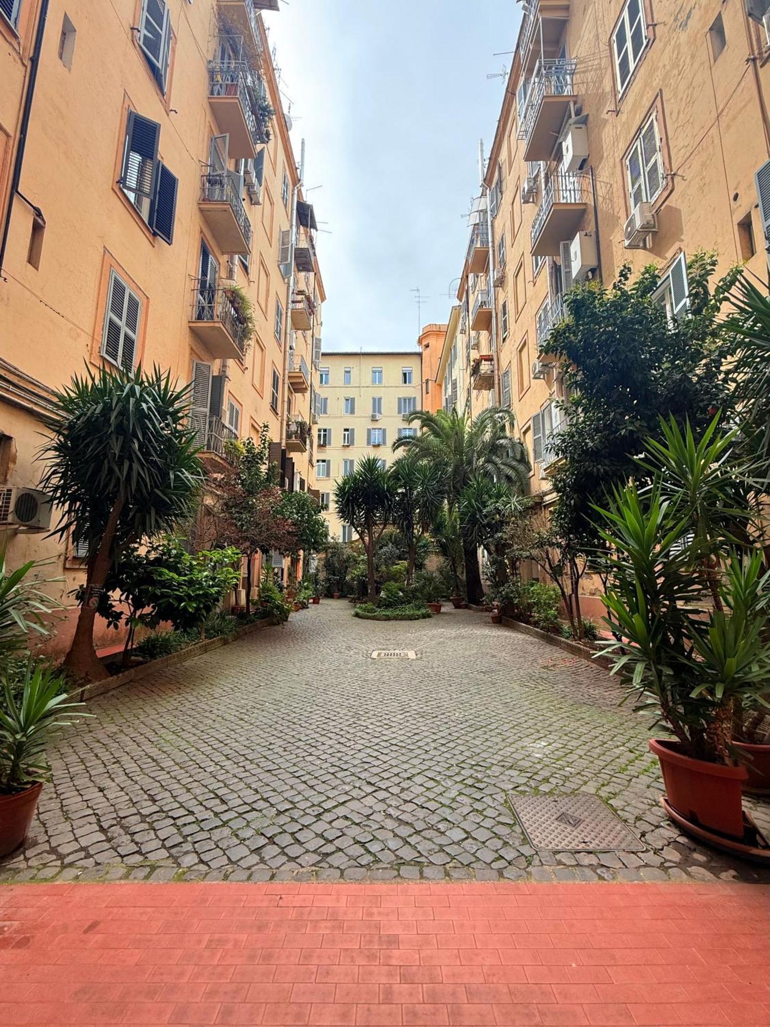 Vertex Suite Rome Buitenkant foto